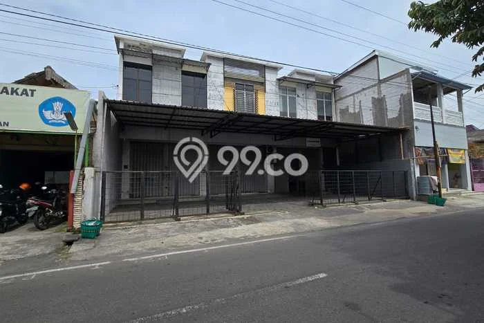 Lokasi Strategis! Dijual Ruko Bisnis di Serengan, Surakarta Kondisi Baik Lokasi Strategis! Dijual Ruko Bisnis di Serengan, Surakarta Kondisi Baik