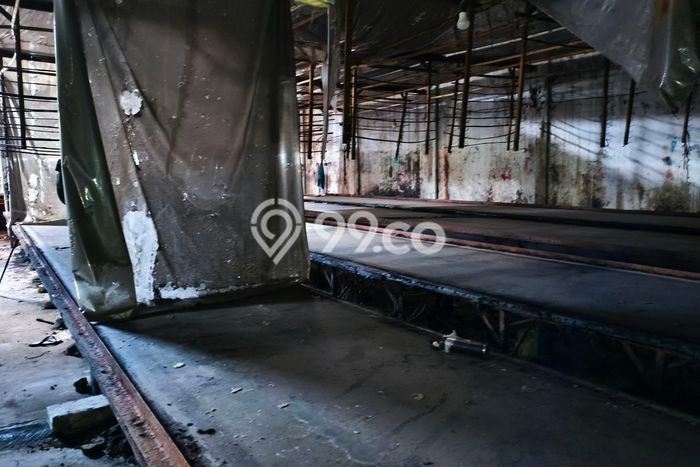 Unit Gudang Disewa Lokasi Pasar Kliwon, Surakarta Spesifikasi Luas Bangunan 940m2 Unit Gudang Disewa Lokasi Pasar Kliwon, Surakarta Spesifikasi Luas Bangunan 940m2