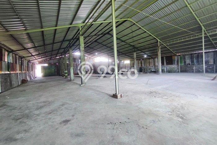Gudang untuk disewa di Karanganyar punya LT 1200m2 & LB 1150m2 harga sewa kompetitif Gudang untuk disewa di Karanganyar punya LT 1200m2 & LB 1150m2 harga sewa kompetitif