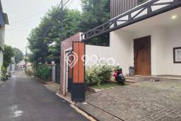 Rumah Eksklusif Dijual LT 199m2 di Jagakarsa, Jakarta Selatan Rumah Eksklusif Dijual LT 199m2 di Jagakarsa, Jakarta Selatan