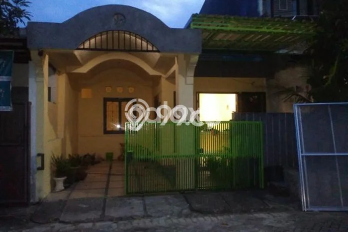 Rumah di Lakarsantri, Area Asri, 1 KM Rumah di Lakarsantri, Area Asri, 1 KM
