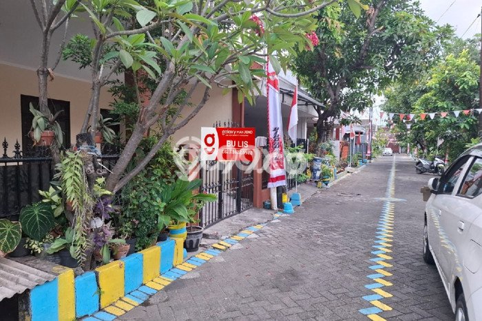Rumah di Wiyung, 3 KT, Pemandangan Indah, LT 98m2m² LB 0m2m² Rumah di Wiyung, 3 KT, Pemandangan Indah, LT 98m2m² LB 0m2m²