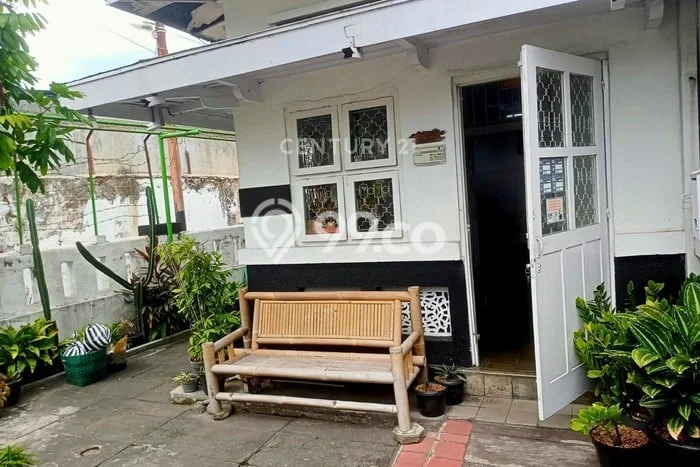 Rumah di Pakualaman, Yogyakarta, LT 255m² Bangunan 200m² - SEGERA MILIKI! Rumah di Pakualaman, Yogyakarta, LT 255m² Bangunan 200m² - SEGERA MILIKI!