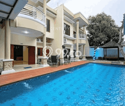 Rumah LT 190m2m² / LB 192m2m² Pemandangan Gunung di Maguwoharjo, Yogyakarta Rumah LT 190m2m² / LB 192m2m² Pemandangan Gunung di Maguwoharjo, Yogyakarta