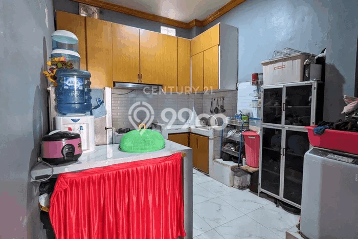 Dijual Rumah 8 Kamar Lokasi Ideal Bagus dan Strategis di Kasihan Dijual Rumah 8 Kamar Lokasi Ideal Bagus dan Strategis di Kasihan