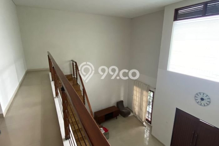 Jual Rumah Mewah Megah Dengan View Eksklusif di Joglo, Jakarta Barat Jual Rumah Mewah Megah Dengan View Eksklusif di Joglo, Jakarta Barat