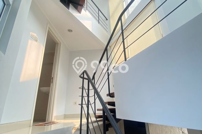 Rumah Minimalis 3 KT di Bintaro Tangerang Selatan Unfurnished Rumah Minimalis 3 KT di Bintaro Tangerang Selatan Unfurnished