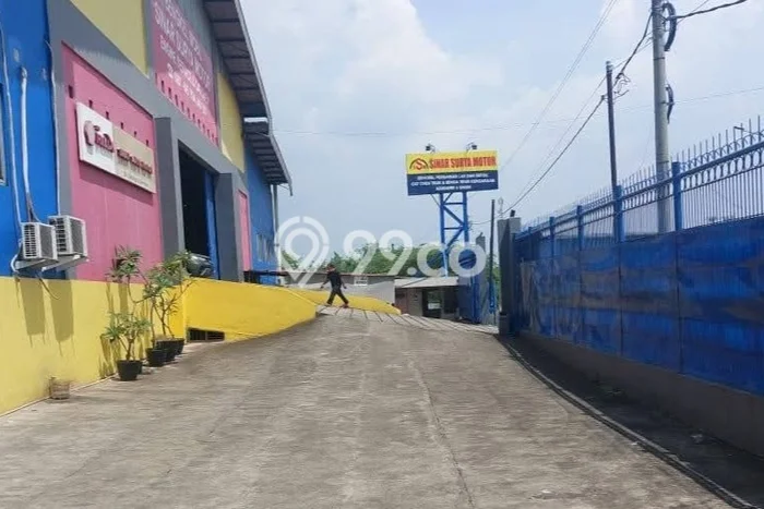 AREA BISNIS! Gudang Kawasan Karawang Barat, Luas 3900m², Mainroad, Ramai AREA BISNIS! Gudang Kawasan Karawang Barat, Luas 3900m², Mainroad, Ramai