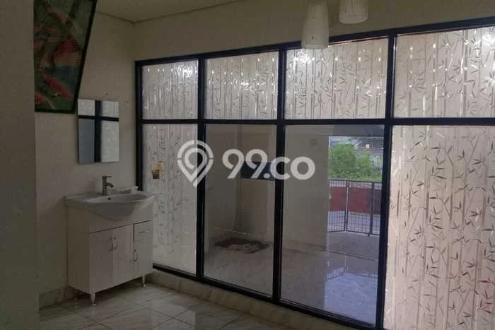 LOKASI STRATEGIS! Ruko Kawasan Kranji, Luas 100m², Pusat Komersial, Jalan Utama LOKASI STRATEGIS! Ruko Kawasan Kranji, Luas 100m², Pusat Komersial, Jalan Utama