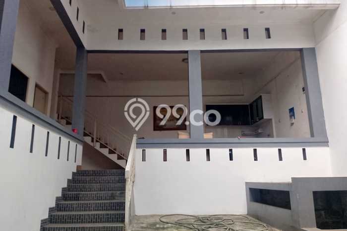 Dijual Komersial Strategis Kawasan Kranji, Luas 180m², Jalan Utama, Area Bisnis Dijual Komersial Strategis Kawasan Kranji, Luas 180m², Jalan Utama, Area Bisnis