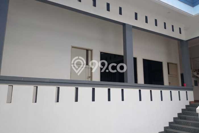 Dijual Komersial Strategis Kawasan Kranji, Luas 180m², Jalan Utama, Area Bisnis Dijual Komersial Strategis Kawasan Kranji, Luas 180m², Jalan Utama, Area Bisnis