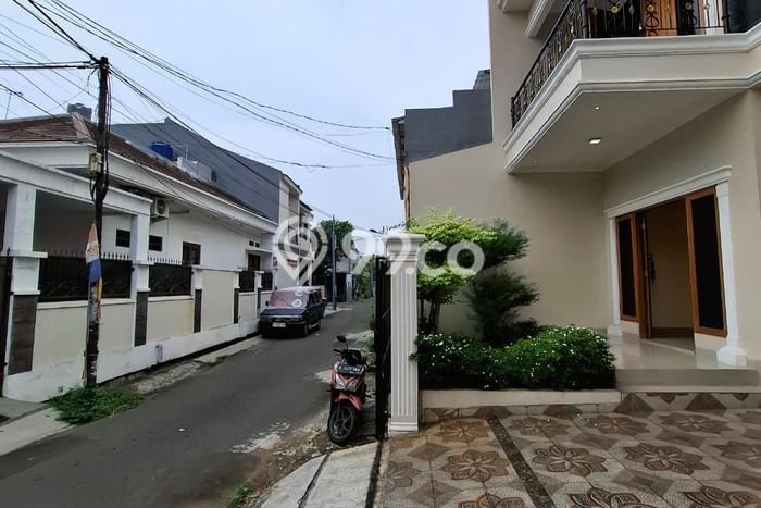 Rumah Luxury Modern Tanpa Renovasi di Pulo Asem Jakarta Timur Rumah Luxury Modern Tanpa Renovasi di Pulo Asem Jakarta Timur