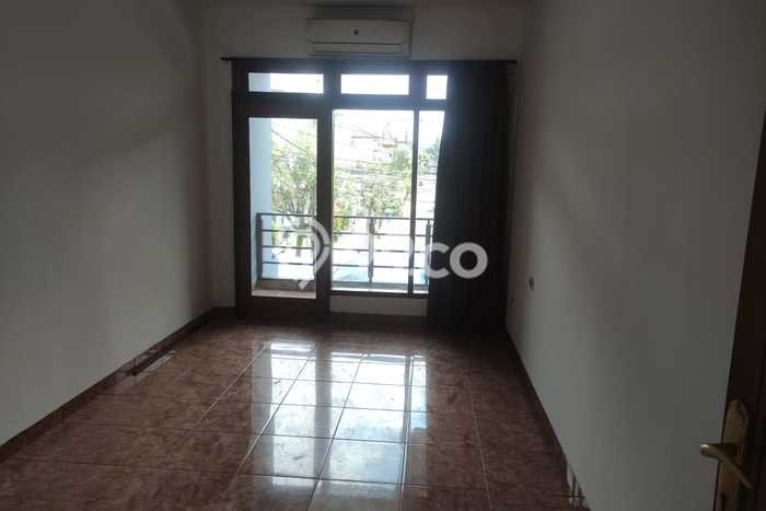 Disewakan Rumah Konsep Modern di Batununggal Bandung dengan 3 Kamar Disewakan Rumah Konsep Modern di Batununggal Bandung dengan 3 Kamar