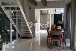 Rumah Mewah LB 220m2 Siap Huni Desain Elegan di Dago, Bandung Rumah Mewah LB 220m2 Siap Huni Desain Elegan di Dago, Bandung