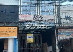 Ruko Dijual di Jakarta Barat LT 92m2 & LB 233m2 Lokasi Terbaik! Ruko Dijual di Jakarta Barat LT 92m2 & LB 233m2 Lokasi Terbaik!