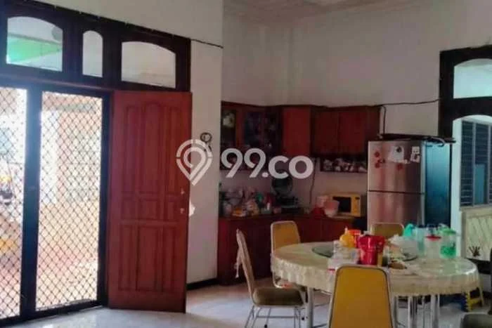 Rumah Elit LB 250m2 Siap Pakai Desain Elegan di Darmo Permai, Surabaya Rumah Elit LB 250m2 Siap Pakai Desain Elegan di Darmo Permai, Surabaya