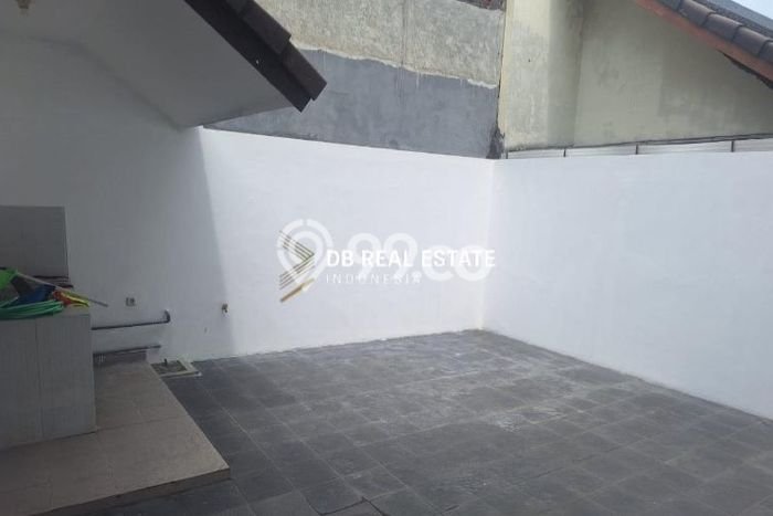 Rumah 2 KT 1 KM LT 102m2m², Luas Bangunan 53m2m² di Kenjeran, Surabaya Rumah 2 KT 1 KM LT 102m2m², Luas Bangunan 53m2m² di Kenjeran, Surabaya