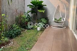 Rumah Elit LB 216m2 Siap Huni Desain Elegan di Sektor 7-Bintaro, Tangerang Selatan Rumah Elit LB 216m2 Siap Huni Desain Elegan di Sektor 7-Bintaro, Tangerang Selatan