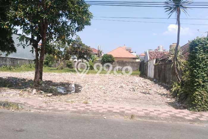 TANAH POTENSIAL! Tanah Kawasan Denpasar Utara, Luas 590m2m², Akses Strategis TANAH POTENSIAL! Tanah Kawasan Denpasar Utara, Luas 590m2m², Akses Strategis