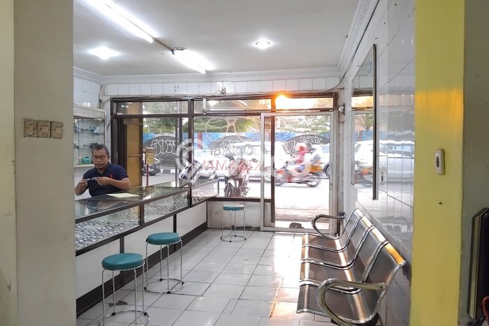 Ruko Dijual di Cirebon LT 103m2 & LB 200m2 Lokasi Terbaik! Ruko Dijual di Cirebon LT 103m2 & LB 200m2 Lokasi Terbaik!