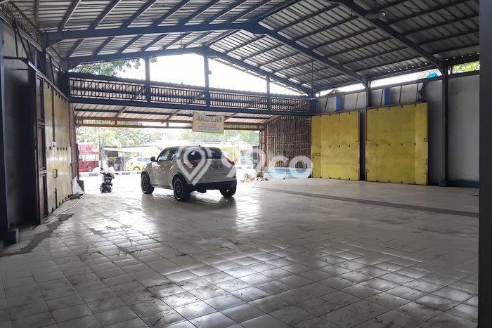 Unit Komersial Dijual di Cirebon LT 300m2 & LB 300m2 Unit Komersial Dijual di Cirebon LT 300m2 & LB 300m2