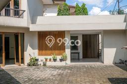 Ready to Use! Luxury House LT 603m2 Desain Modern di Menteng Dalam Ready to Use! Luxury House LT 603m2 Desain Modern di Menteng Dalam