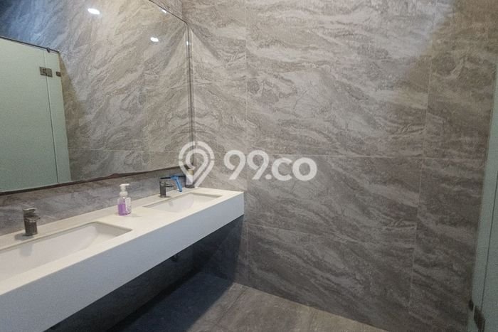 Kantor Dijual di Jakarta Utara LT 660m2 & LB 2400m2 Lokasi Terbaik! Kantor Dijual di Jakarta Utara LT 660m2 & LB 2400m2 Lokasi Terbaik!