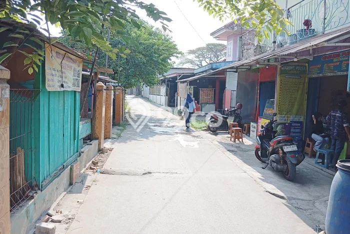 Rumah Kost untuk Dijual di Cikarang Utara dengan 63 KT, 63 KM, Luas 1800m2 Rumah Kost untuk Dijual di Cikarang Utara dengan 63 KT, 63 KM, Luas 1800m2