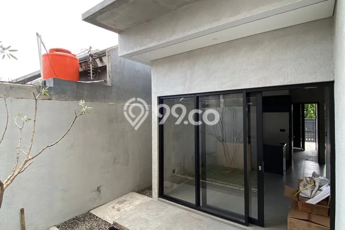 Dijual Rumah 4 Kamar Lokasi Ideal Bagus dan Strategis di Arcamanik Dijual Rumah 4 Kamar Lokasi Ideal Bagus dan Strategis di Arcamanik