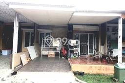 Rumah 2 KT 2 KM Newly Renovated di Lokasi Prestisius Curug, Tangerang Rumah 2 KT 2 KM Newly Renovated di Lokasi Prestisius Curug, Tangerang