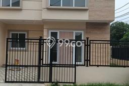 Dijual Rumah Luas Elegan Dengan View Eksklusif di Gading Serpong, Tangerang Dijual Rumah Luas Elegan Dengan View Eksklusif di Gading Serpong, Tangerang