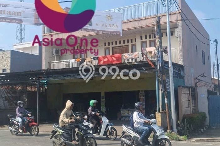 Lokasi Strategis! Dijual Ruko Bisnis di Setu, Tangerang Selatan Kondisi Baik Lokasi Strategis! Dijual Ruko Bisnis di Setu, Tangerang Selatan Kondisi Baik