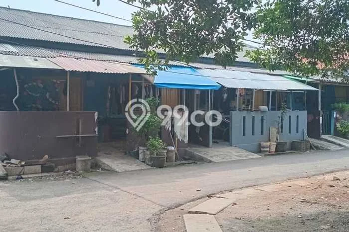 Rumah Kost Dijual di Serpong Utara, Tangerang Selatan dengan 5 Kamar Tidur, 5 Kamar Mandi Rumah Kost Dijual di Serpong Utara, Tangerang Selatan dengan 5 Kamar Tidur, 5 Kamar Mandi