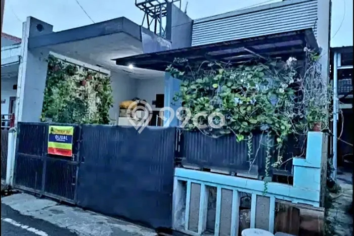 Dijual Rumah Strategis Bagus Punya 2 KT di Arcamanik Bandung SHM Dijual Rumah Strategis Bagus Punya 2 KT di Arcamanik Bandung SHM