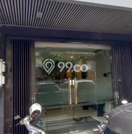 Area Ramai! Ruko Dijual di Klojen untuk Bisnis Luas Bangunan 564m2 Area Ramai! Ruko Dijual di Klojen untuk Bisnis Luas Bangunan 564m2