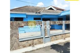 Rumah Bagus Siap Pakai Di Way Halim Luas 300m2 Lokasi Strategis Rumah Bagus Siap Pakai Di Way Halim Luas 300m2 Lokasi Strategis