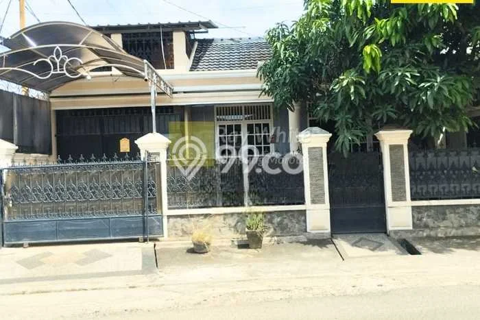 Dijual Rumah 5 Kamar Lokasi Ideal Nyaman dan Strategis di Way Halim Dijual Rumah 5 Kamar Lokasi Ideal Nyaman dan Strategis di Way Halim