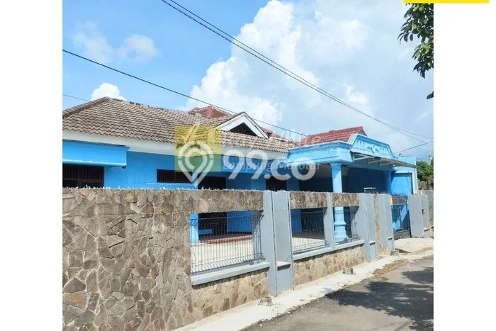 Rumah Bagus Siap Pakai Di Way Halim Luas 300m2 Lokasi Strategis Rumah Bagus Siap Pakai Di Way Halim Luas 300m2 Lokasi Strategis