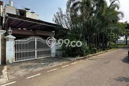 Rumah Mewah LB 180m2 Siap Huni Desain Elegan di Pulomas, Jakarta Timur Rumah Mewah LB 180m2 Siap Huni Desain Elegan di Pulomas, Jakarta Timur