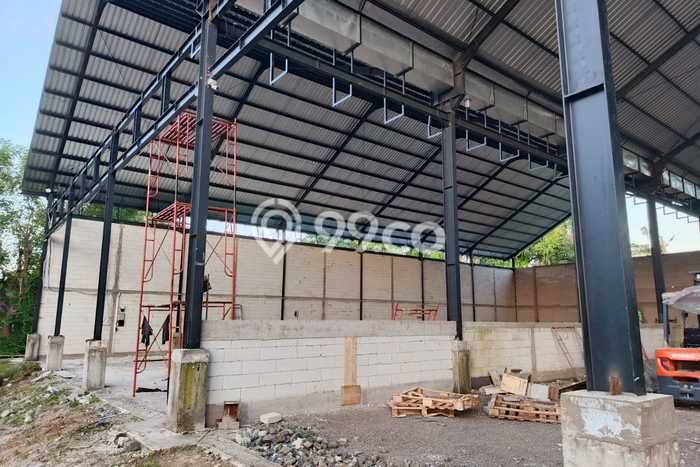 Unit Gudang Disewakan di Ketewel di Area Ramai & Strategis Unit Gudang Disewakan di Ketewel di Area Ramai & Strategis
