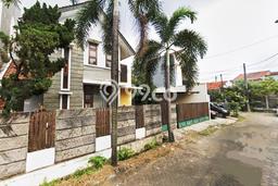 Ready to Use! Luxury House LT 240m2 Desain Elegan di Bintaro Ready to Use! Luxury House LT 240m2 Desain Elegan di Bintaro