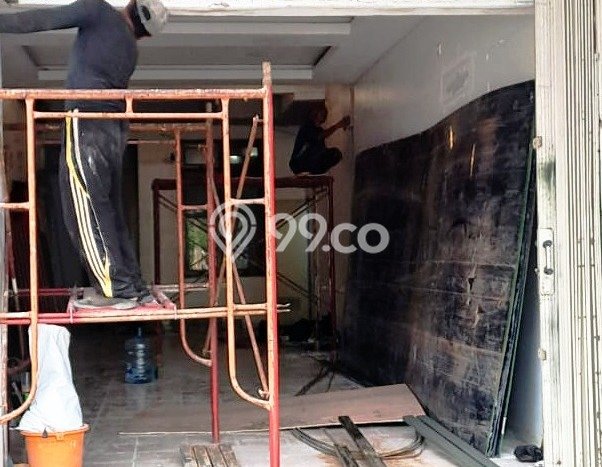 Ruko paling strategis disewakan di Pondok Aren Tangerang Selatan Ruko paling strategis disewakan di Pondok Aren Tangerang Selatan
