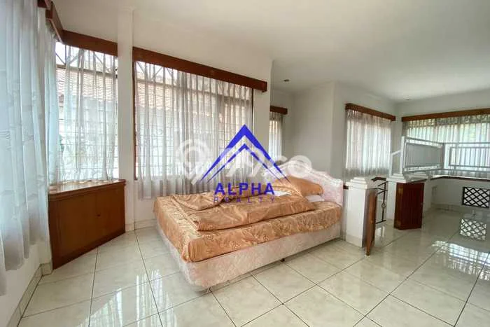 Rumah sewa siap pakai 3 Kamar Tidur di Resor Dago Pakar, Bandung Rumah sewa siap pakai 3 Kamar Tidur di Resor Dago Pakar, Bandung