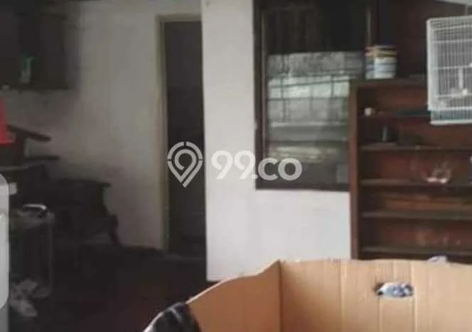 Rumah Mewah LB 300m2 Siap Huni Desain Elegan di Cawang, Jakarta Timur Rumah Mewah LB 300m2 Siap Huni Desain Elegan di Cawang, Jakarta Timur