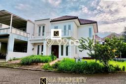Rumah Sewa Jakarta Timur LT 270m2 LB 200m2 Area Cibubur Rumah Sewa Jakarta Timur LT 270m2 LB 200m2 Area Cibubur