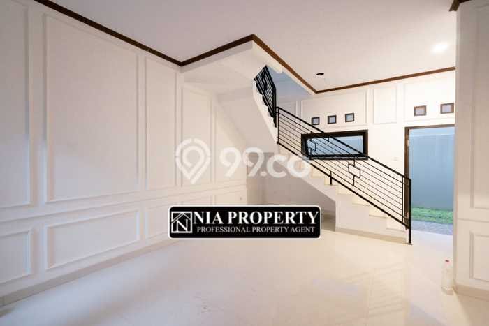 Rumah Strategis Modern Lb 90m2 di Jatisampurna, Bekasi Rumah Strategis Modern Lb 90m2 di Jatisampurna, Bekasi