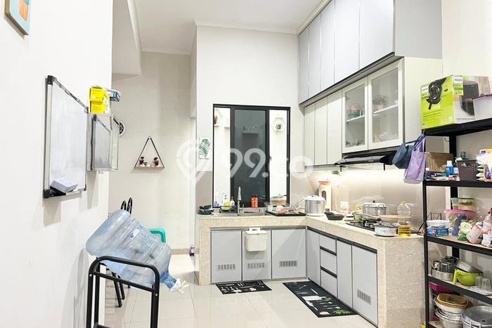 Jual Rumah Strategis Bagus Punya 3 KT di Serpong Tangerang Selatan SHM Jual Rumah Strategis Bagus Punya 3 KT di Serpong Tangerang Selatan SHM