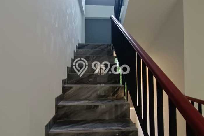 Dijual! Ruko di Jelambar Jakarta Barat LT 85m2 / LB 200m2 Kawasan Bisnis Dijual! Ruko di Jelambar Jakarta Barat LT 85m2 / LB 200m2 Kawasan Bisnis