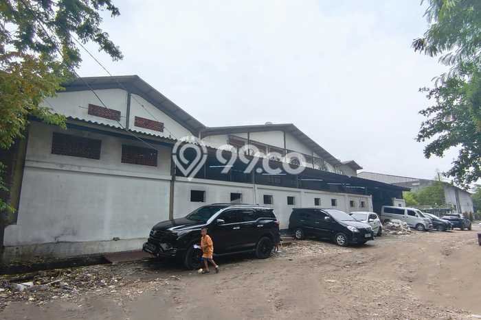 Gudang di Karang Tengah, Luas 3000m², Kawasan Bisnis, Strategis Gudang di Karang Tengah, Luas 3000m², Kawasan Bisnis, Strategis