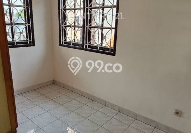 Lokasi terbaik! Rumah siap huni dikontrakkan di Matraman LB 160m2 Lokasi terbaik! Rumah siap huni dikontrakkan di Matraman LB 160m2